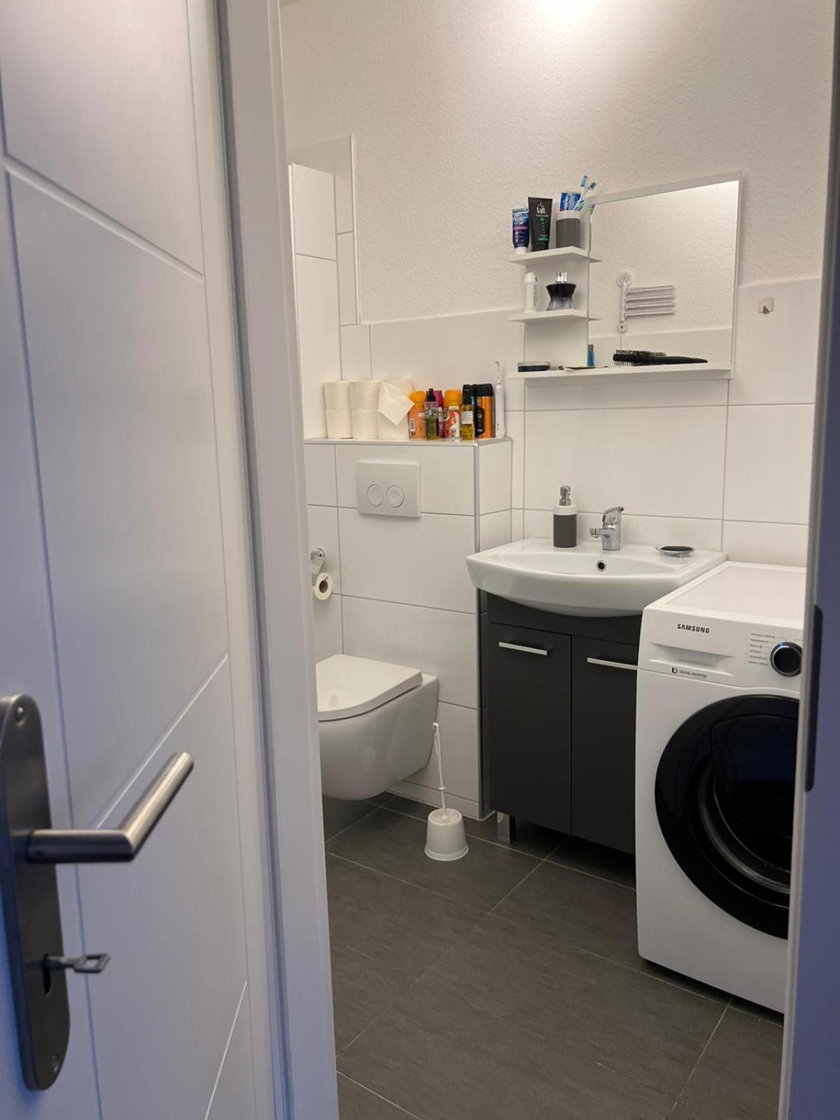 Moderne Und Helle Ferienwohnung Im Herzen Der Stadt ドルトムント エクステリア 写真